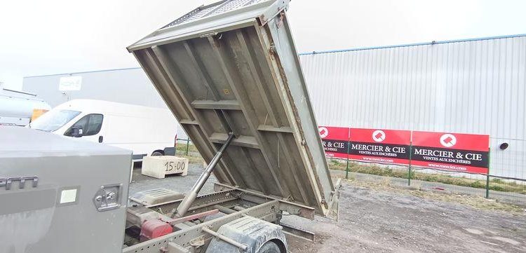 IVECO 35C13 BENNE SIMPLE CABINE COFFRE  EC-597-MX