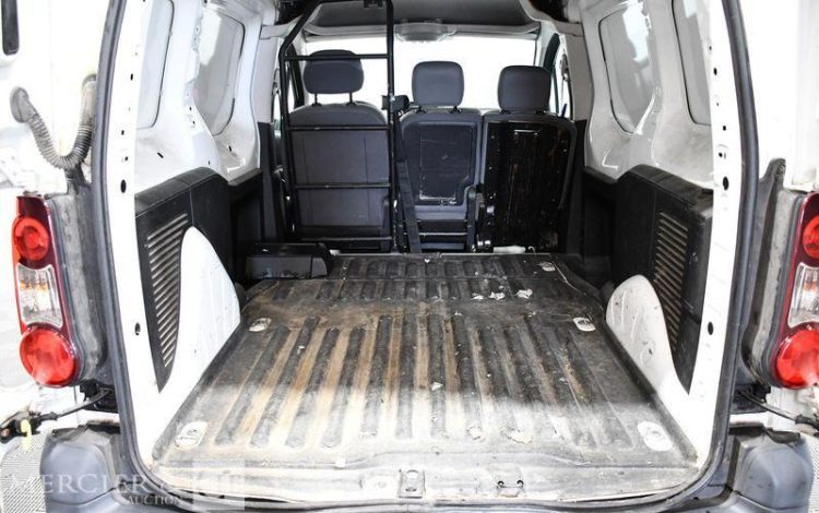 CITROEN BERLINGO UTILITAIRE PHASE 2 L1 600 KG 1,6 HDI FAP 90CV – DIESEL – 234124 KMS BLANC ED-956-EK