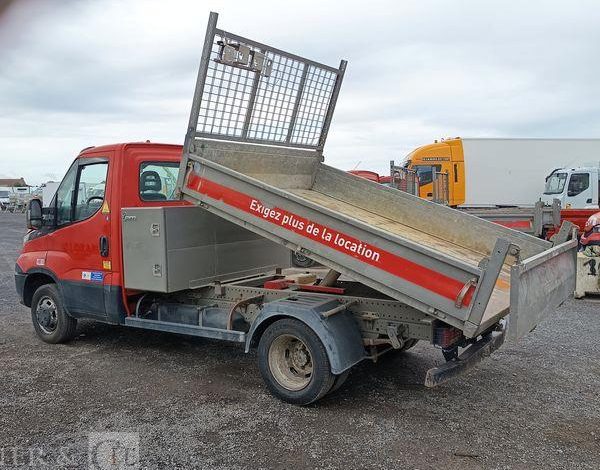 IVECO 35C13 BENNE SIMPLE CABINE COFFRE  EF-671-JN