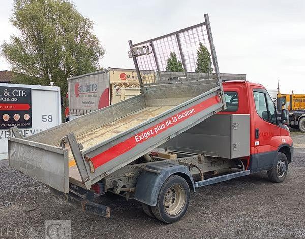 IVECO 35C13 BENNE SIMPLE CABINE COFFRE  EF-671-JN