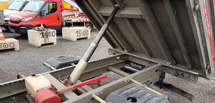 IVECO 35C13 BENNE SIMPLE CABINE COFFRE  EF-671-JN