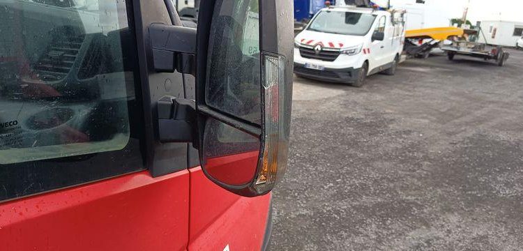 IVECO 35C13 BENNE SIMPLE CABINE COFFRE  EF-671-JN