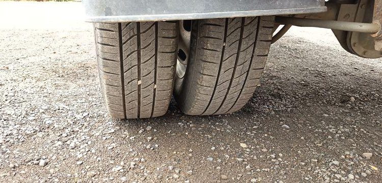 IVECO 35C13 BENNE SIMPLE CABINE COFFRE  EF-671-JN