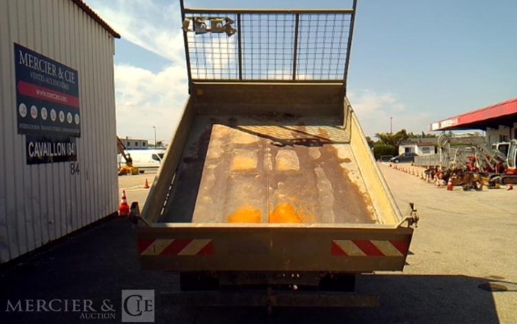 IVECO 35C13 BENNE SIMPLE CABINE COFFRE  EG-194-HA