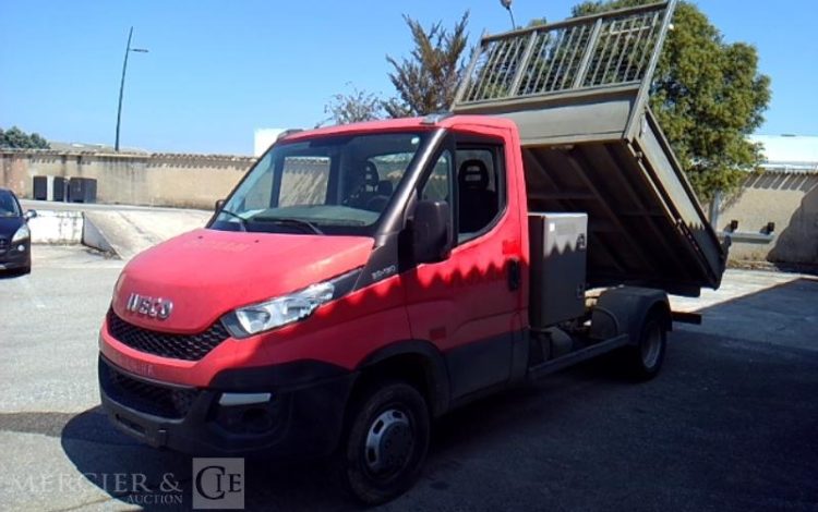 IVECO 35C13 BENNE SIMPLE CABINE COFFRE  EG-194-HA
