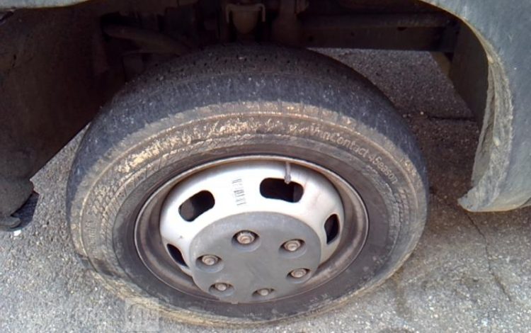 IVECO 35C13 BENNE SIMPLE CABINE COFFRE  EG-194-HA