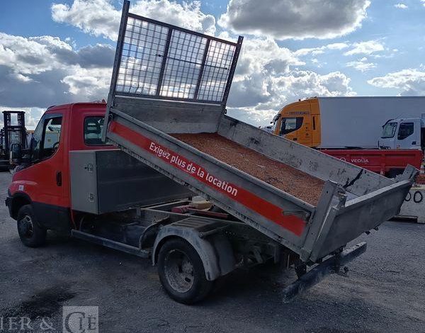 IVECO 35C13 BENNE SIMPLE CABINE COFFRE  EG-671-QG