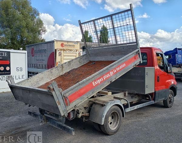 IVECO 35C13 BENNE SIMPLE CABINE COFFRE  EG-671-QG