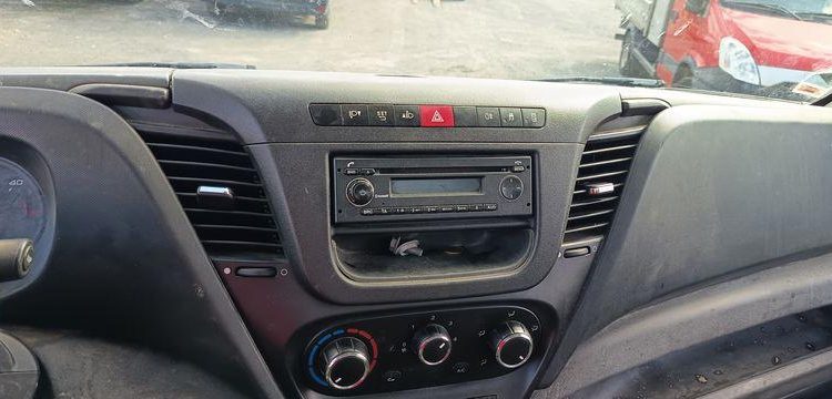 IVECO 35C13 BENNE SIMPLE CABINE COFFRE  EG-671-QG