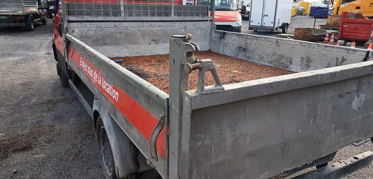 IVECO 35C13 BENNE SIMPLE CABINE COFFRE  EG-671-QG