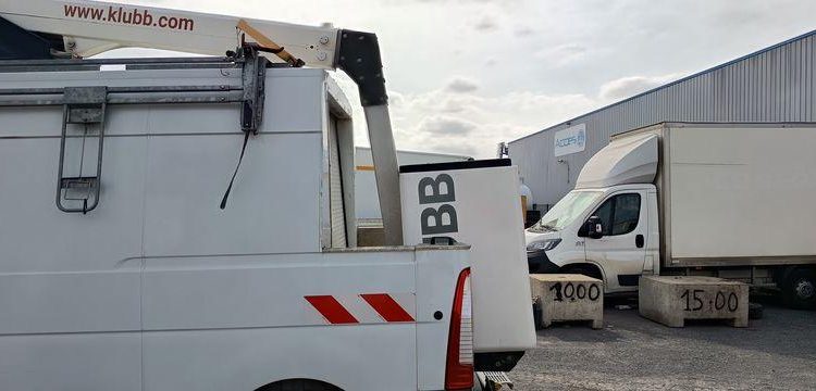 RENAULT MASTER NACELLE BLANC EM-854-SE