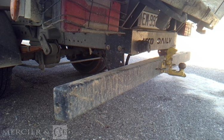 IVECO 35C12 BENNE SIMPLE CABINE COFFRE  EM-993-BP