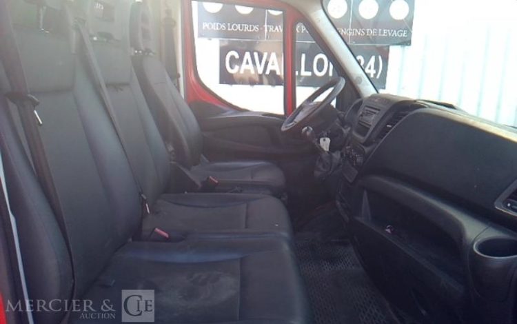IVECO 35C12 BENNE SIMPLE CABINE COFFRE  EM-993-BP