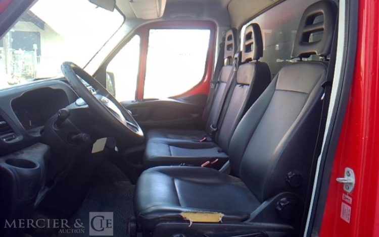 IVECO 35C12 BENNE SIMPLE CABINE COFFRE  EM-993-BP