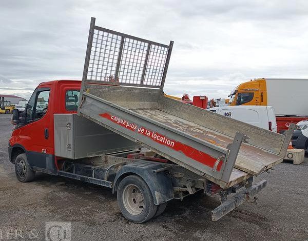 IVECO 35C12 BENNE SIMPLE CABINE COFFRE  EN-665-DP