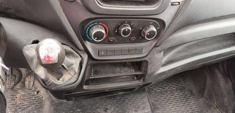IVECO 35C12 BENNE SIMPLE CABINE COFFRE  EN-665-DP