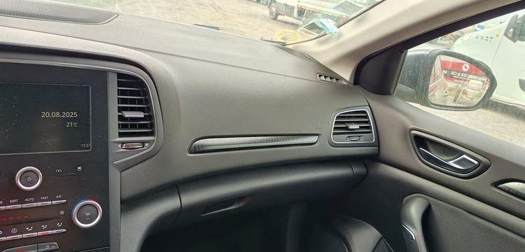 RENAULT MEGANE IV HATCHBACK 1.5 DCI 16V 110 CV – DIESEL – 152984 KMS – ANNEE 2017 GRIS EP-780-DT