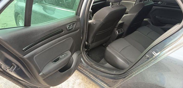 RENAULT MEGANE IV HATCHBACK 1.5 DCI 16V 110 CV – DIESEL – 152984 KMS – ANNEE 2017 GRIS EP-780-DT