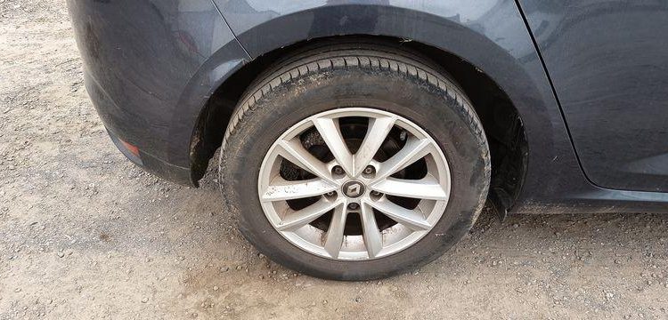 RENAULT MEGANE IV HATCHBACK 1.5 DCI 16V 110 CV – DIESEL – 152984 KMS – ANNEE 2017 GRIS EP-780-DT
