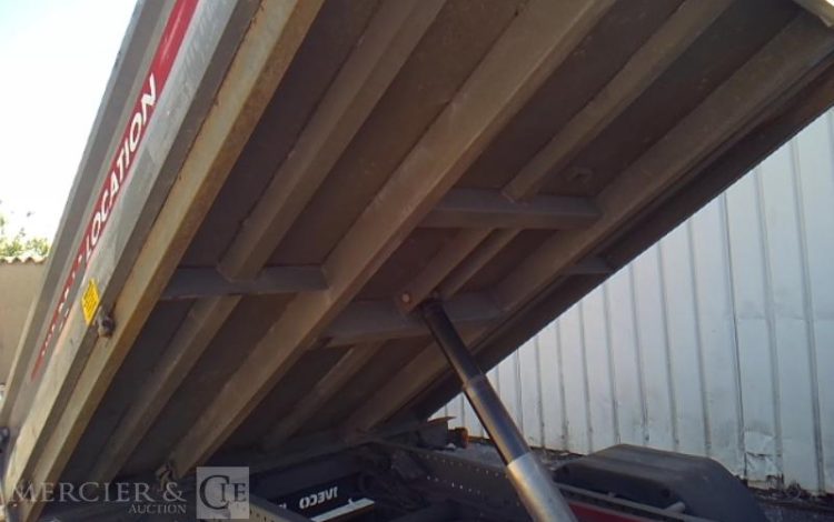 IVECO 35C12 BENNE SIMPLE CABINE COFFRE  EV-996-WZ