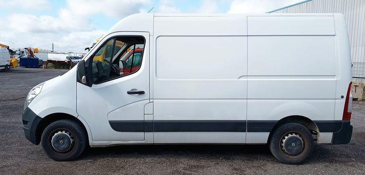 RENAULT MASTER  EW-671-WM