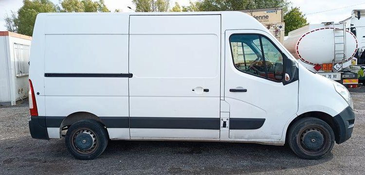 RENAULT MASTER  EW-671-WM