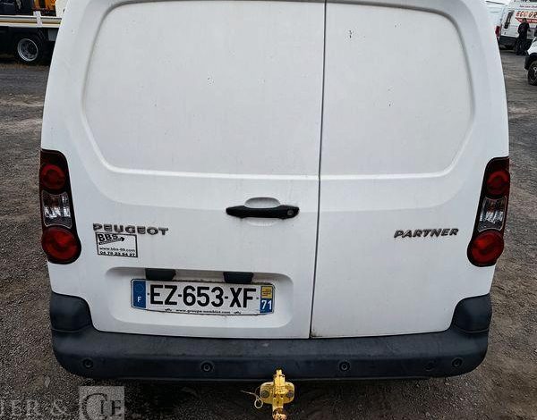 PEUGEOT PARTNER PHASE 2 L1 600KG 1.6 BLUE HDi FAP FOURGON 99 CV – DIESEL – 110292 KMS – BLANC EZ-653-XF
