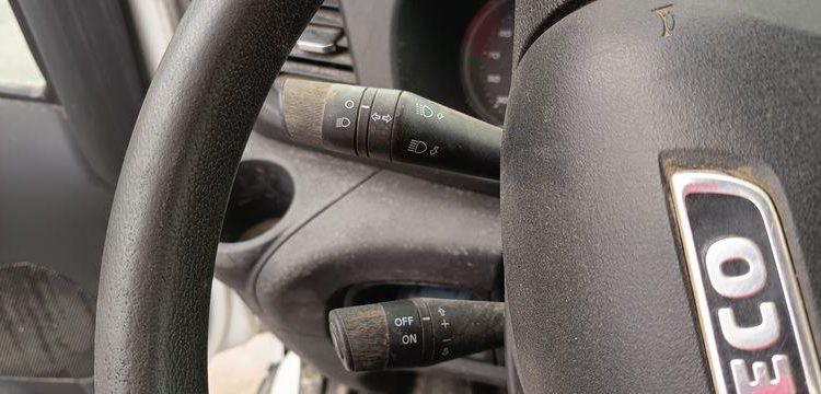 IVECO 35C14 BLANC EZ-931-QW