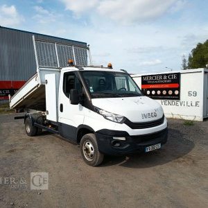 IVECO DAILY VI 35C12 2,3D 16V 116CV BENNE AVEC COFFRE ACIER DIESEL – 112978 KMS BLANC FA-060-CK