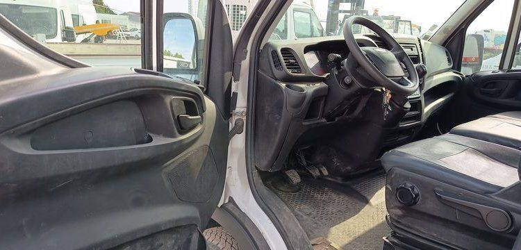 IVECO DAILY VI 35C12 2,3D 16V 116CV BENNE AVEC COFFRE ACIER DIESEL – 112978 KMS BLANC FA-060-CK