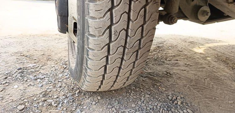 IVECO DAILY VI 35C12 2,3D 16V 116CV BENNE AVEC COFFRE ACIER DIESEL – 112978 KMS BLANC FA-060-CK