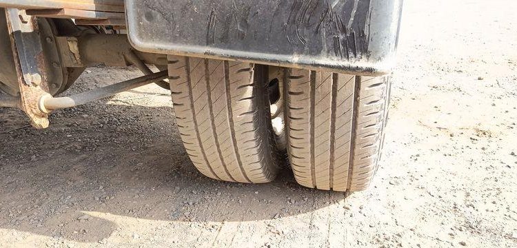 IVECO DAILY VI 35C12 2,3D 16V 116CV BENNE AVEC COFFRE ACIER DIESEL – 112978 KMS BLANC FA-060-CK