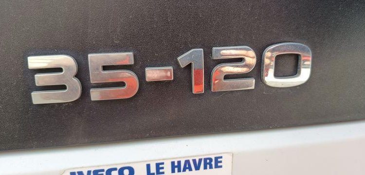 IVECO 35C12D  FA-210-CK