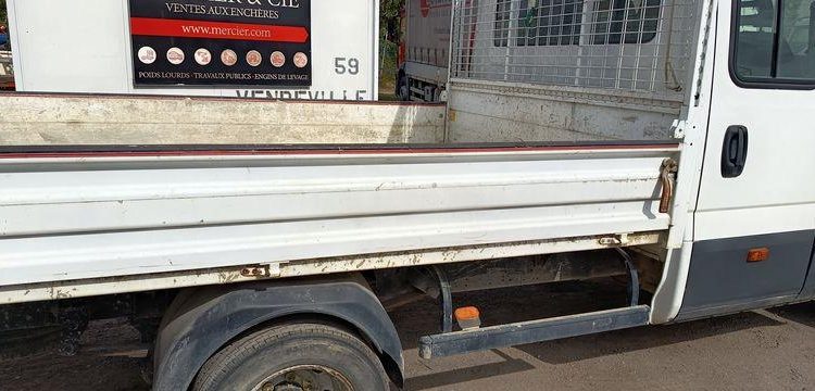 IVECO 35C12D  FA-210-CK