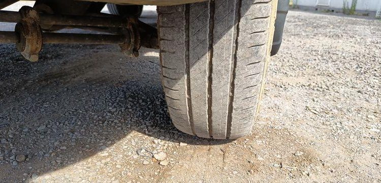 IVECO DAILY 35C12 BENNE AVEC COFFRE ACIER DIESEL – 136741 KMS – ANNEE 2018 BLANC FA-447-CK