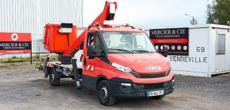 IVECO 35S12 AVEC NACELLE FRANCE ELC B17CTE 16M  FB-042-VF