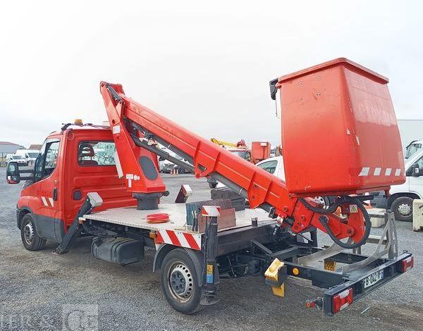 IVECO 35S12 AVEC NACELLE FRANCE ELC B17CTE 16M  FB-042-VF