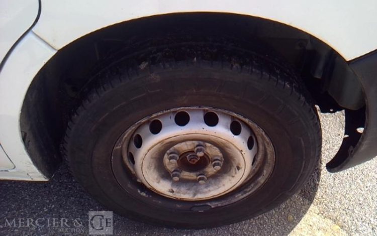 RENAULT MASTER AVEC NACELLE KLUBB K32 12-14M  FB-575-PN