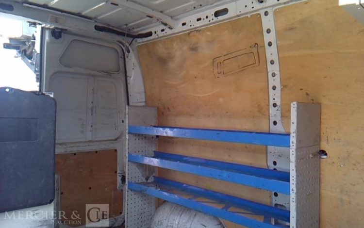 RENAULT MASTER AVEC NACELLE KLUBB K32 12-14M  FB-575-PN
