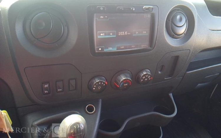 RENAULT MASTER AVEC NACELLE KLUBB K32 12-14M  FB-575-PN