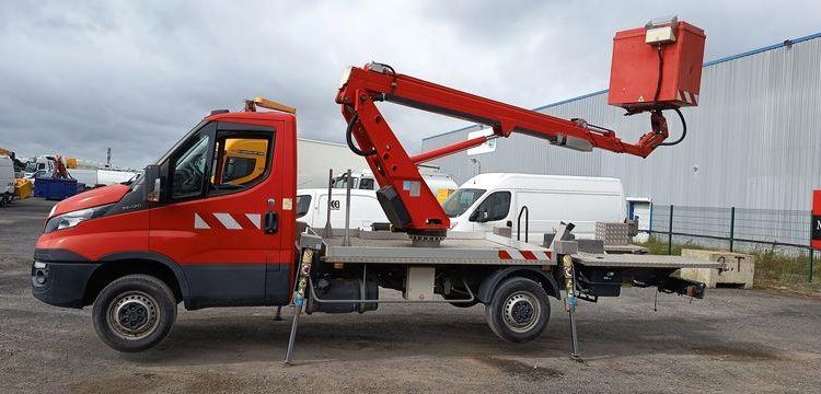 IVECO 35S12 AVEC NACELLE GSR 169TR+E6 16M  FC-026-YL
