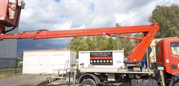 RENAULT MAXITY AVEC NACELLE GSR BT200T 20M  FC-096-EX