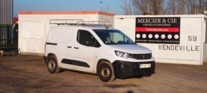 PEUGEOT PARTNER  1,5 BLUEHDI 100 CV – AN  2021 – 61697 KM AVEC GALERIE BLANC FZ-321-TV