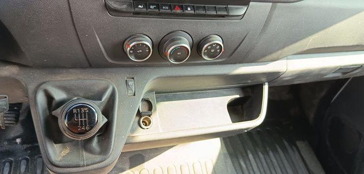 RENAULT MASTER R3500RJ 2,3 DCI 16V 165CV BENNE AVEC COFFRE ACIER DIESEL – 64896 KMS – BLANC GD-865-TA