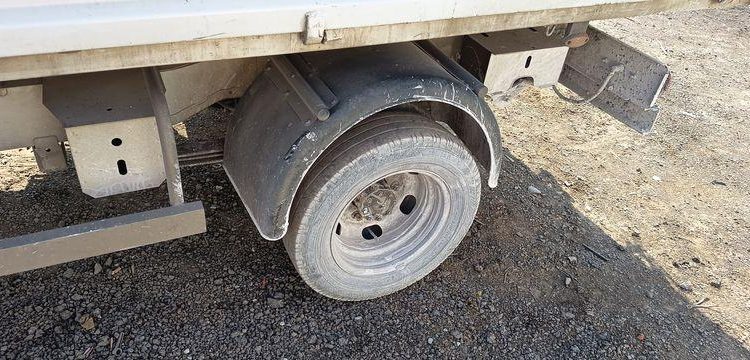 RENAULT MASTER R3500RJ 2,3 DCI 16V 165CV BENNE AVEC COFFRE ACIER DIESEL – 64896 KMS – BLANC GD-865-TA