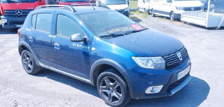 DACIA SANDERO STEPWAY BLEU WW-265-EQ