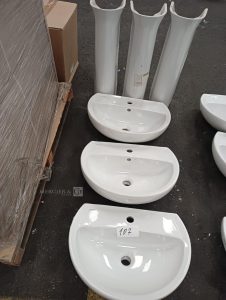 autre Lot de 3 lavabos avec pieds , lavabo de la marque Geberit  604