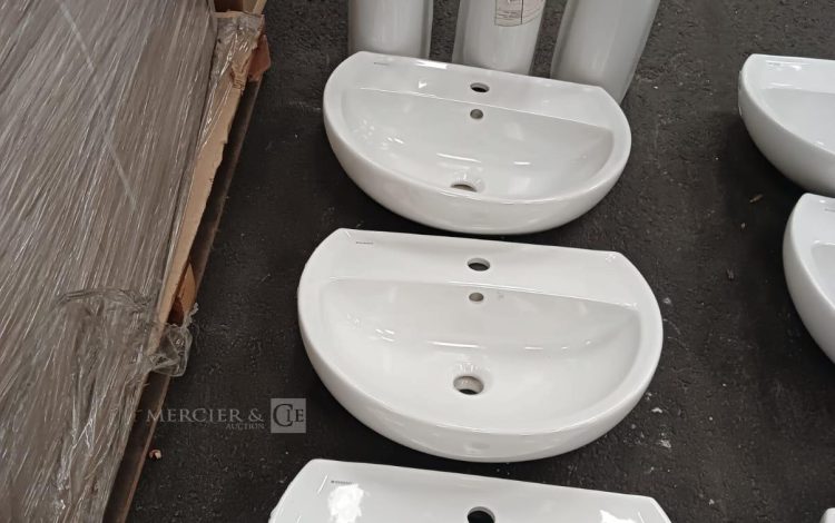 autre Lot de 3 lavabos avec pieds , lavabo de la marque Geberit  604