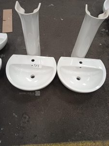 autre Lot de 2 lavabos avec pieds , lavabo de la marque Geberit  605