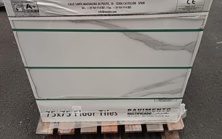autre Lot comprenant environ 47,25m2 de carrelage de 75x75cm , rectifié , effet marbré  511